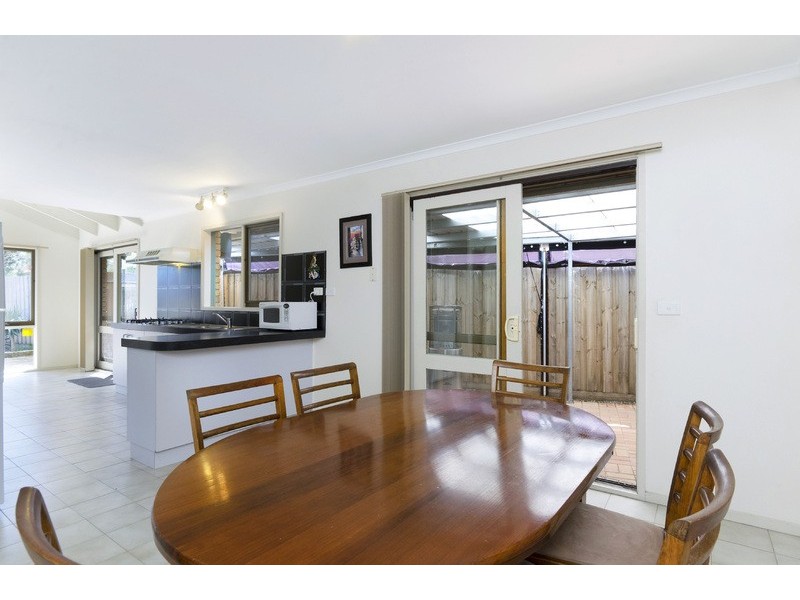 303 Wilsons Road, St Albans Park VIC 3219