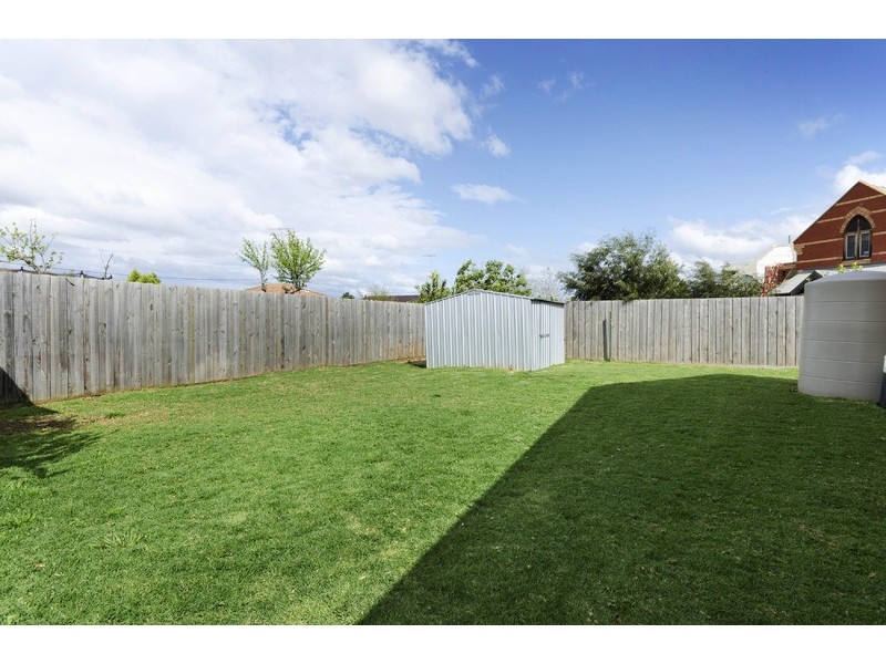 303 Wilsons Road, St Albans Park VIC 3219