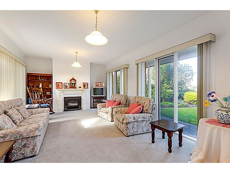 17 Grange Crescent, Torquay VIC 3228