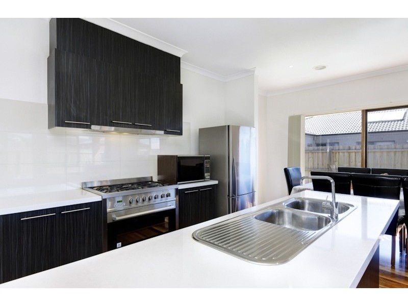 6 Clementine Court, Grovedale VIC 3216