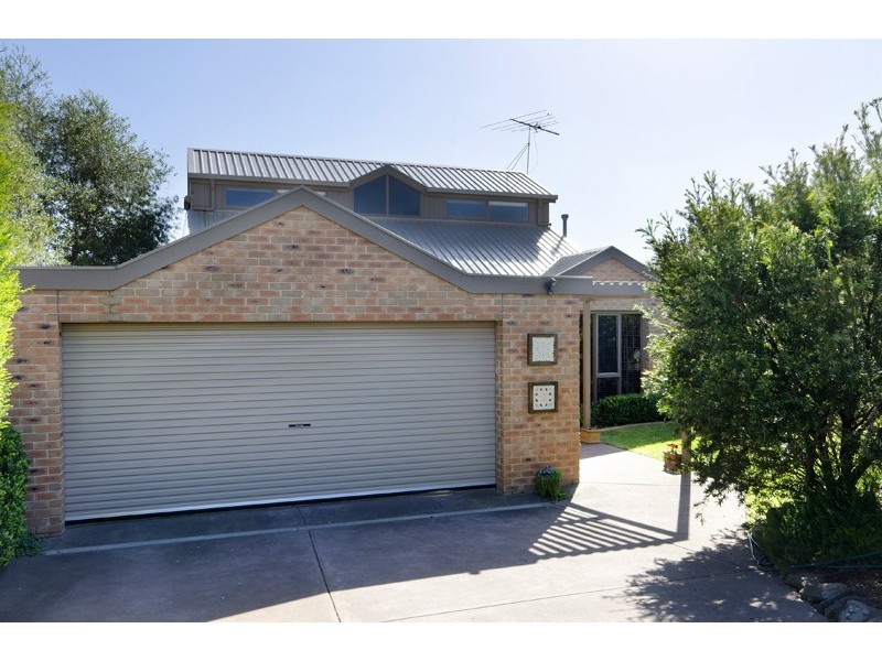 2 Tama Court, Grovedale VIC 3216