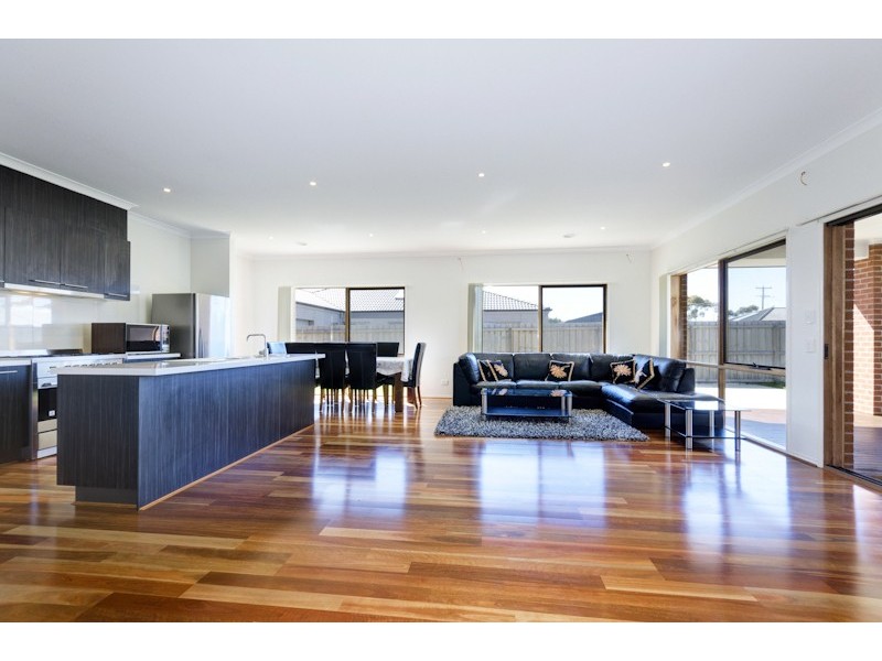 6 Clementine Court, Grovedale VIC 3216