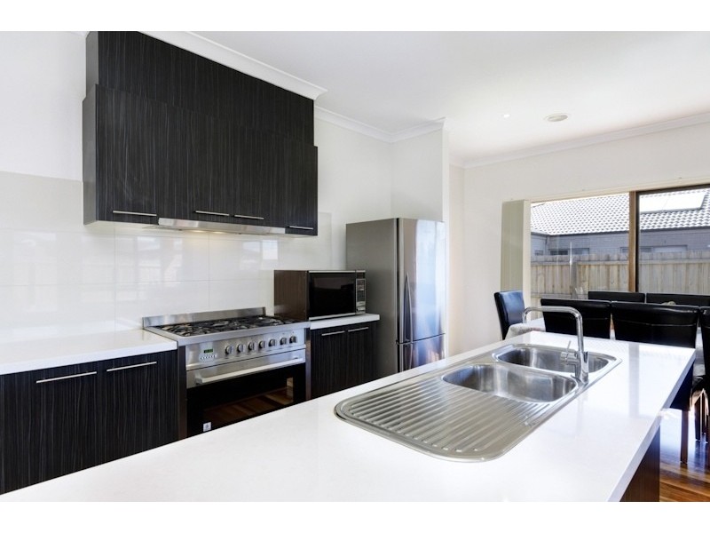 6 Clementine Court, Grovedale VIC 3216