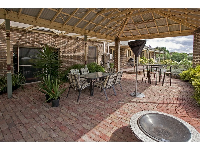 5-7 Riseborough Court, St Albans Park VIC 3219