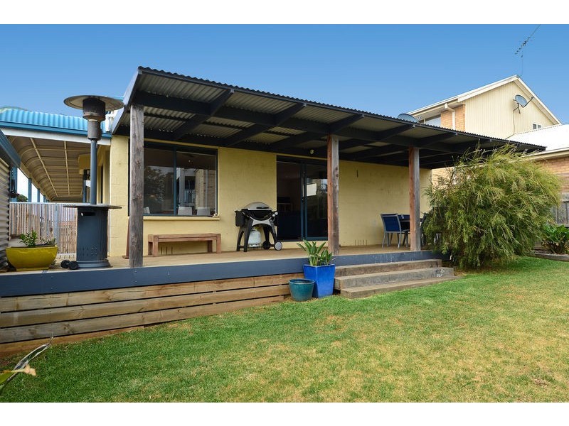 32 Great Ocean Road, Torquay VIC 3228