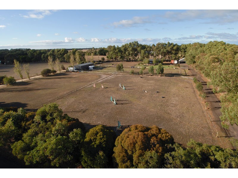 182 Rhinds Road, Wallington VIC 3221