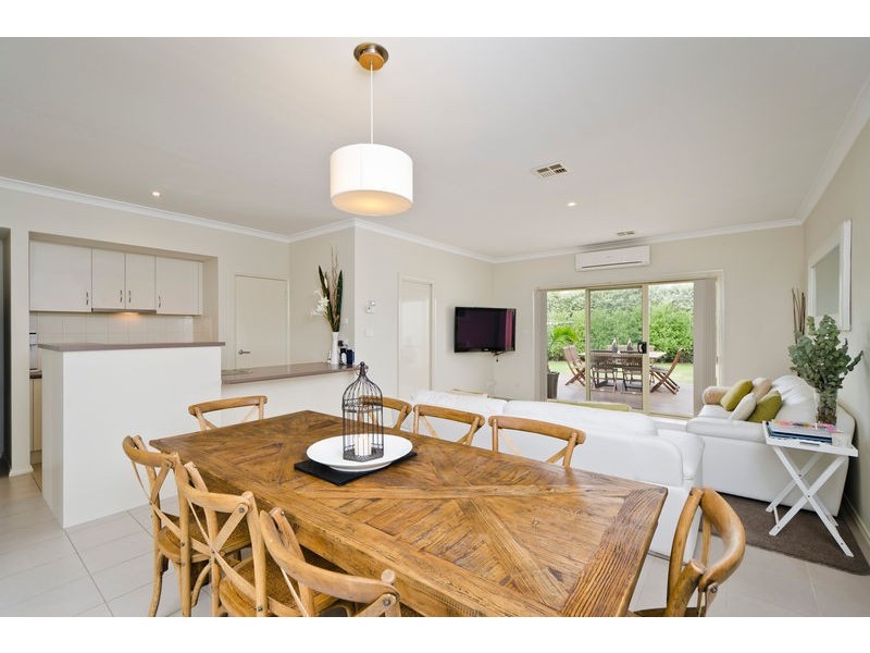 6 East Cornhill Drive, Point Cook VIC 3030