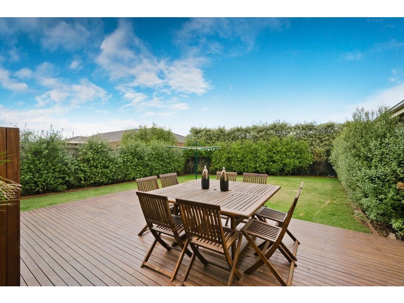 6 East Cornhill Drive, Point Cook VIC 3030