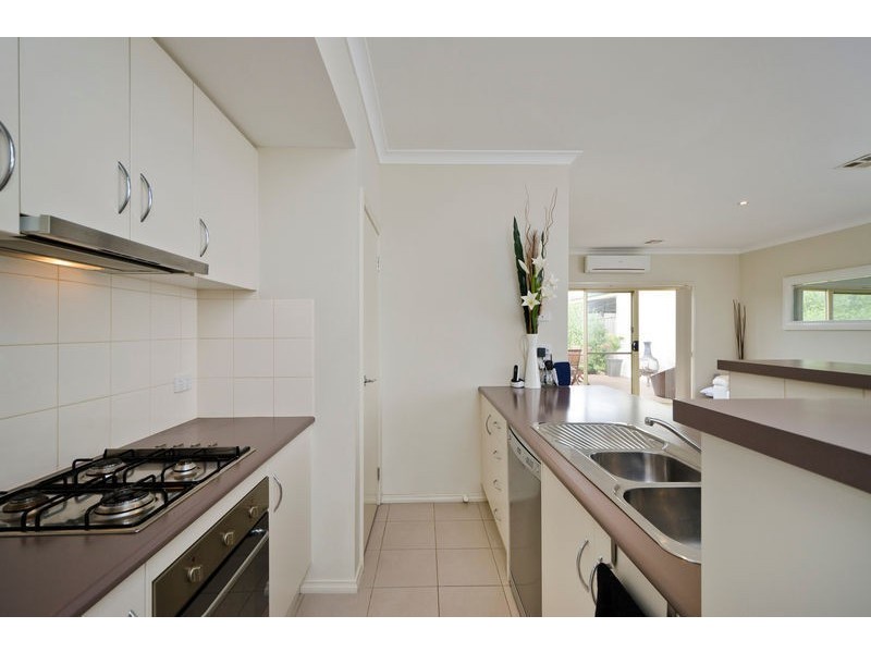 6 East Cornhill Drive, Point Cook VIC 3030