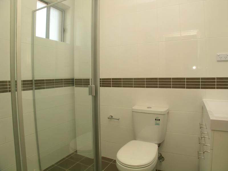 74-76 Hampton Court Rd, Carlton NSW 2218