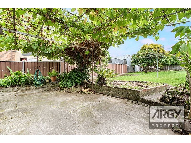 23 Forrest Avenue, Earlwood NSW 2206