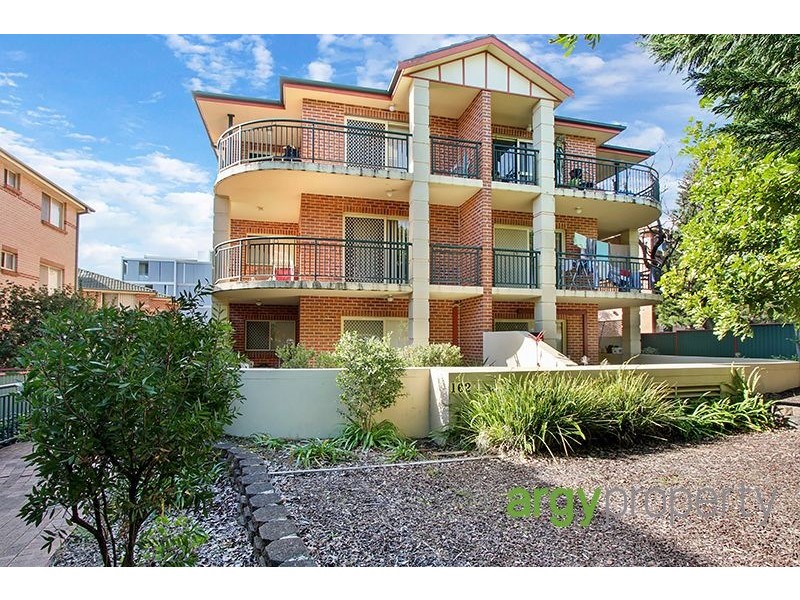 2/162 Harrow Road, Kogarah NSW 2217