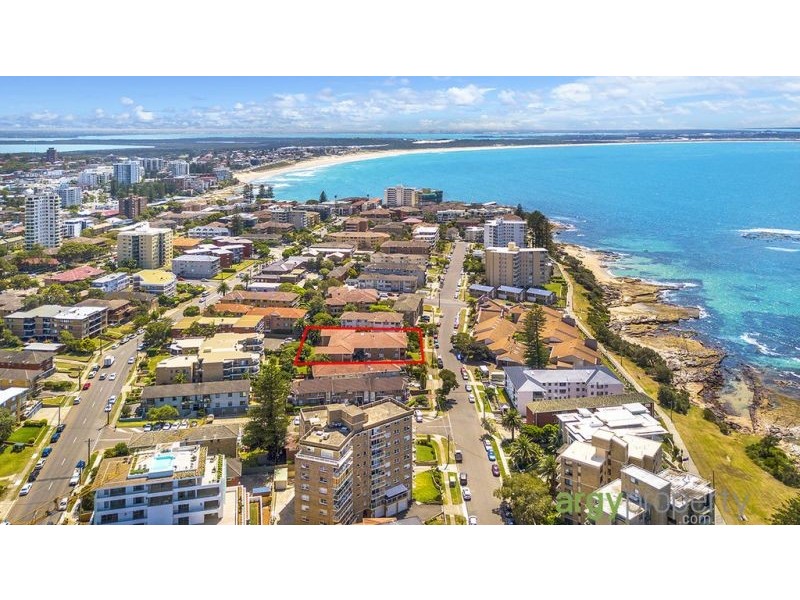 12/3-5 Coast Avenue, Cronulla NSW 2230