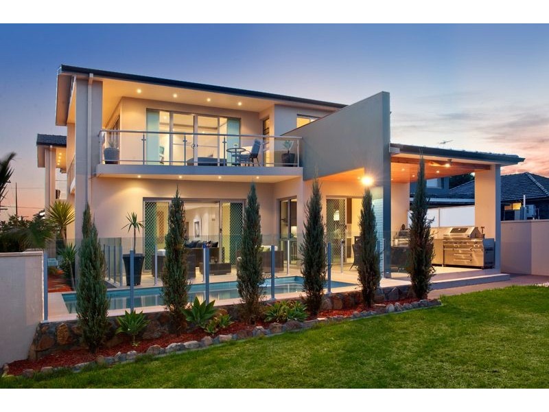 1 Crystal Street, Sylvania NSW 2224