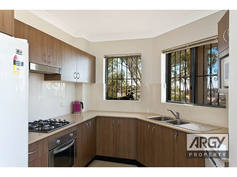 9/3 Cole Street, Hurstville NSW 2220