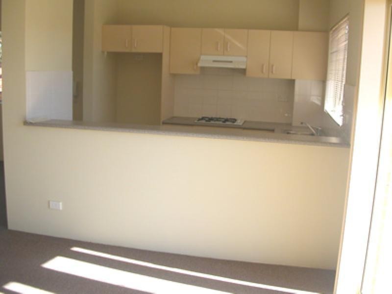 10 Short Road, Riverwood NSW 2210