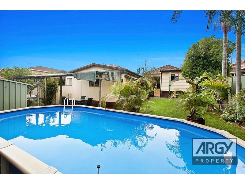 20 Barnards Avenue, Hurstville NSW 2220