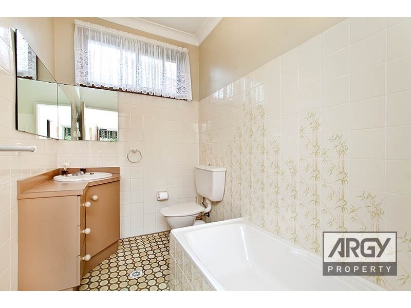 20 Barnards Avenue, Hurstville NSW 2220