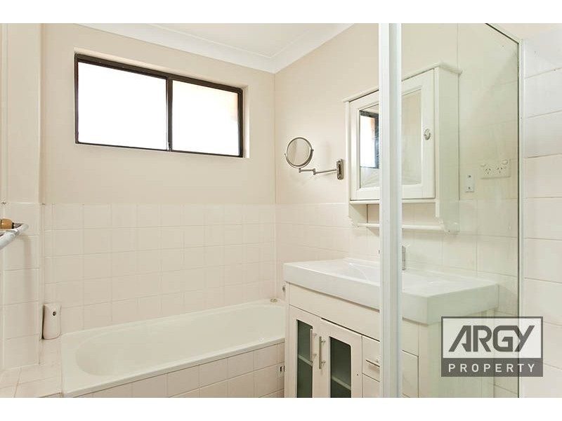 8/6-10 Railway Parade North, Kogarah NSW 2217