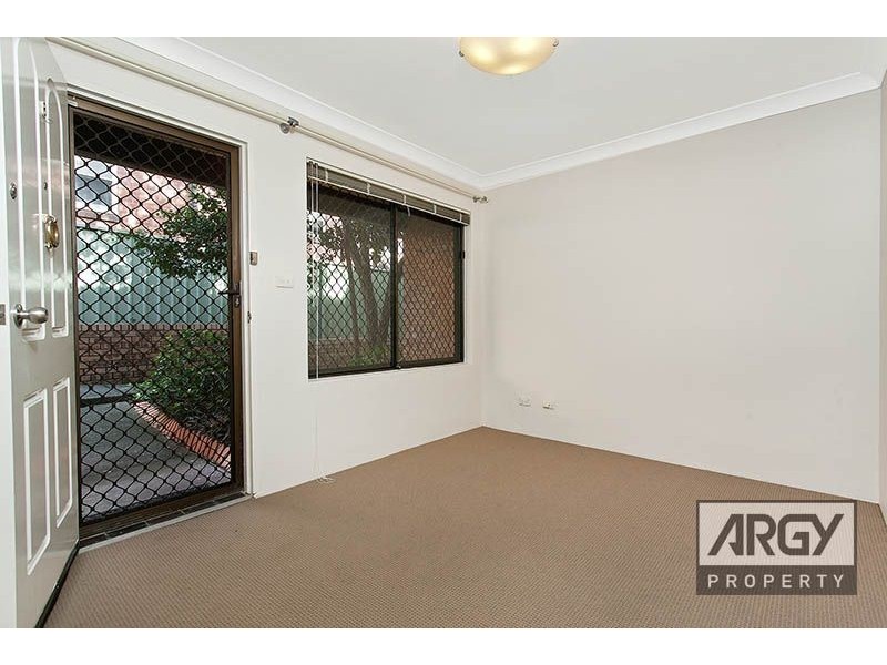 8/6-10 Railway Parade North, Kogarah NSW 2217