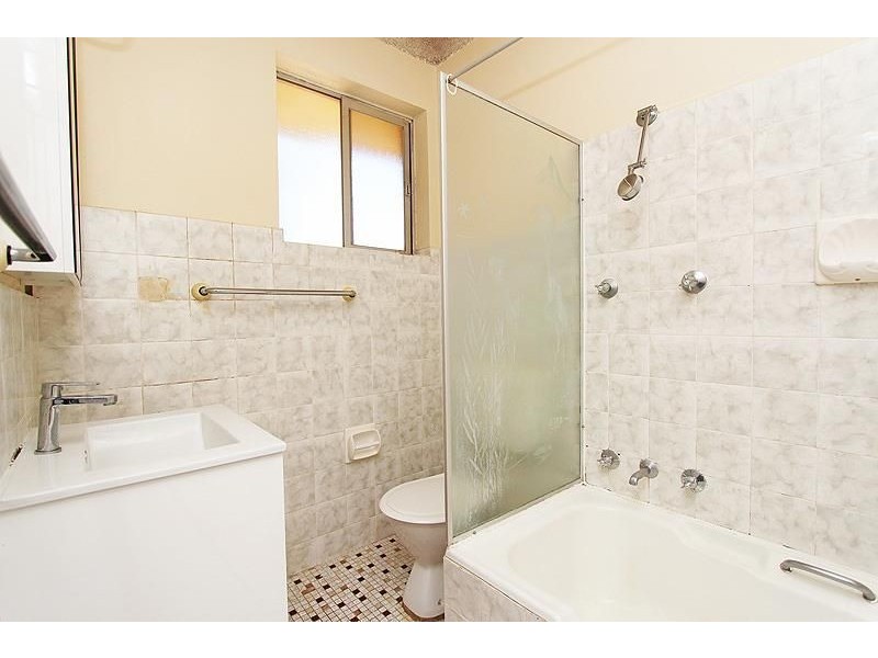 11/56 Cronulla Street, Carlton NSW 2218