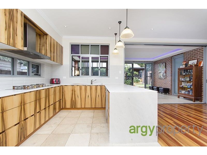 10 Folkestone Parade, Botany NSW 2019