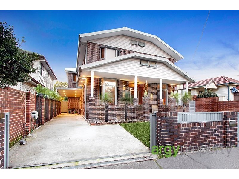 10 Folkestone Parade, Botany NSW 2019