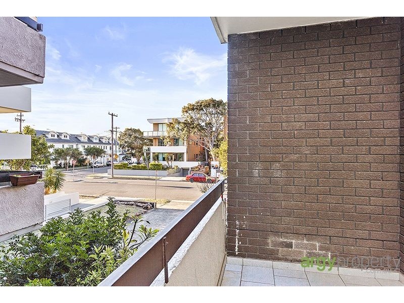 2/20 Bruce Street, Brighton-le-sands NSW 2216