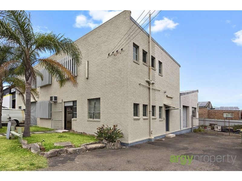 Level 1/72 Planthurst Road, Carlton NSW 2218