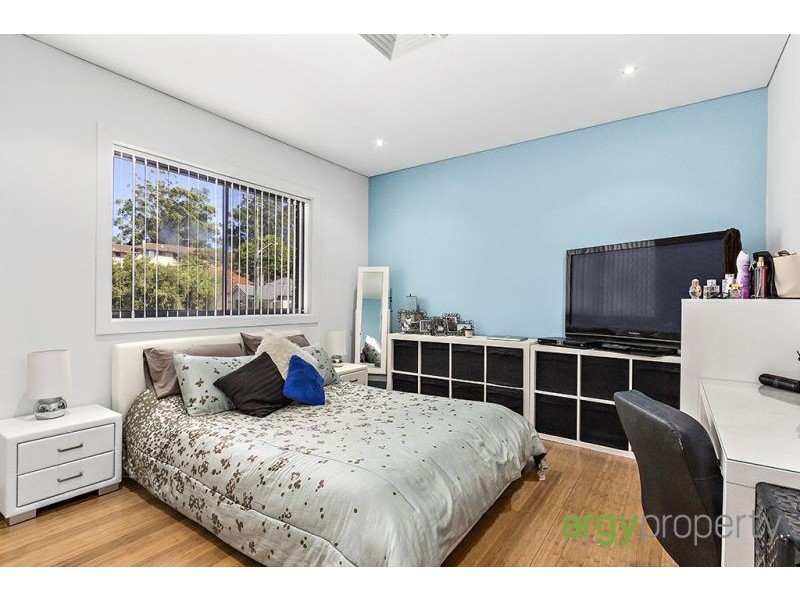 35 Hill Street, Carlton NSW 2218