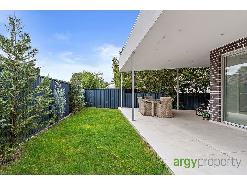 6 Isa Place, Cartwright NSW 2168
