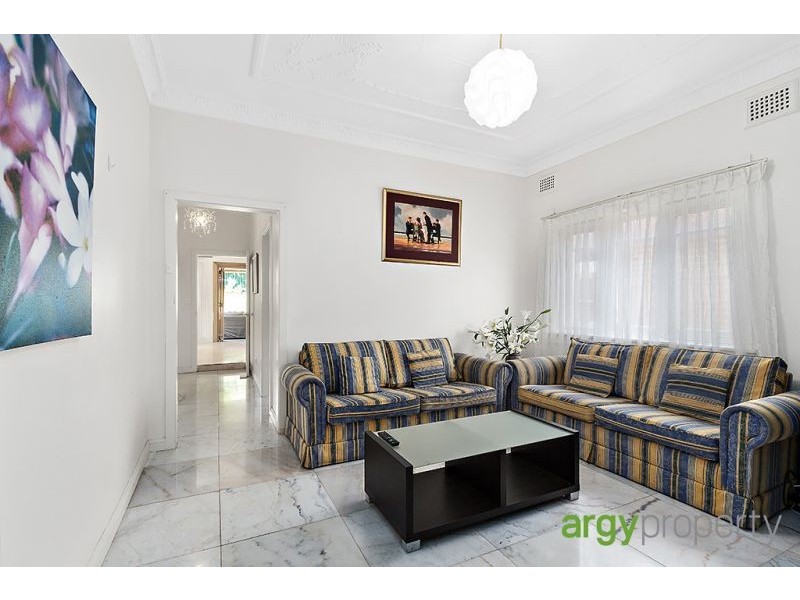 28 Wolli Creek Road, Banksia NSW 2216