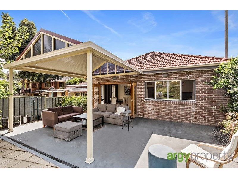 28 Wolli Creek Road, Banksia NSW 2216