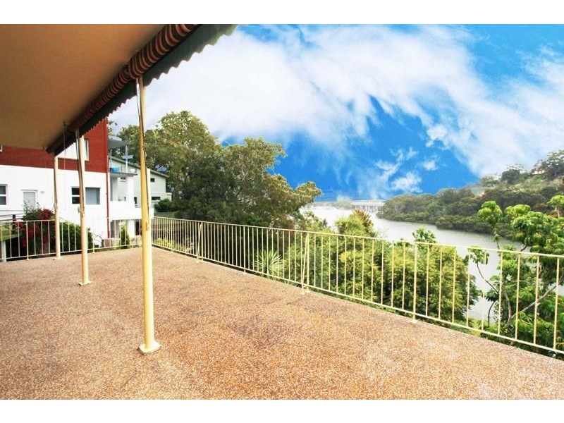 2 Dinjerra Crescent, Oatley NSW 2223