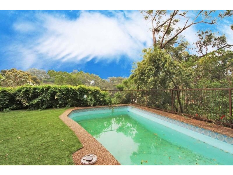 2 Dinjerra Crescent, Oatley NSW 2223