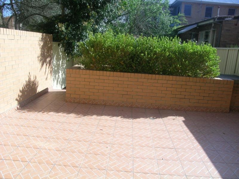 2/125-131 Harrow Road, Kogarah NSW 2217