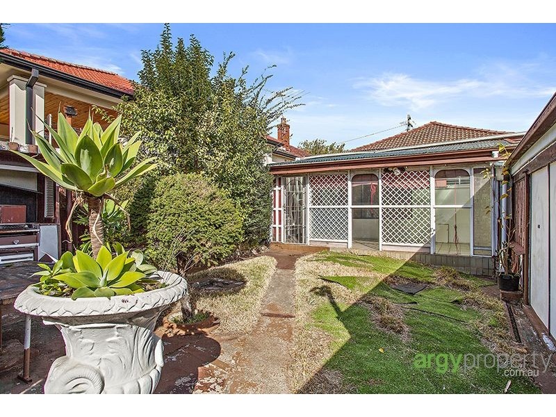 11 Francis Street, Earlwood NSW 2206