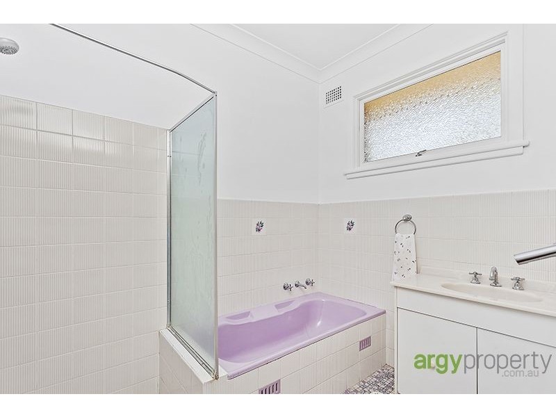 8/133 Queen Victoria Street, Bexley NSW 2207