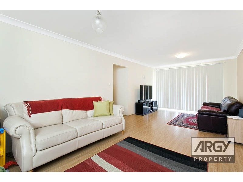 10/2 Kitchener Street, Kogarah NSW 2217