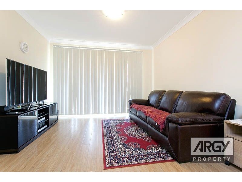 10/2 Kitchener Street, Kogarah NSW 2217