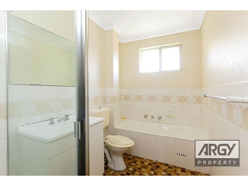 10/2 Kitchener Street, Kogarah NSW 2217