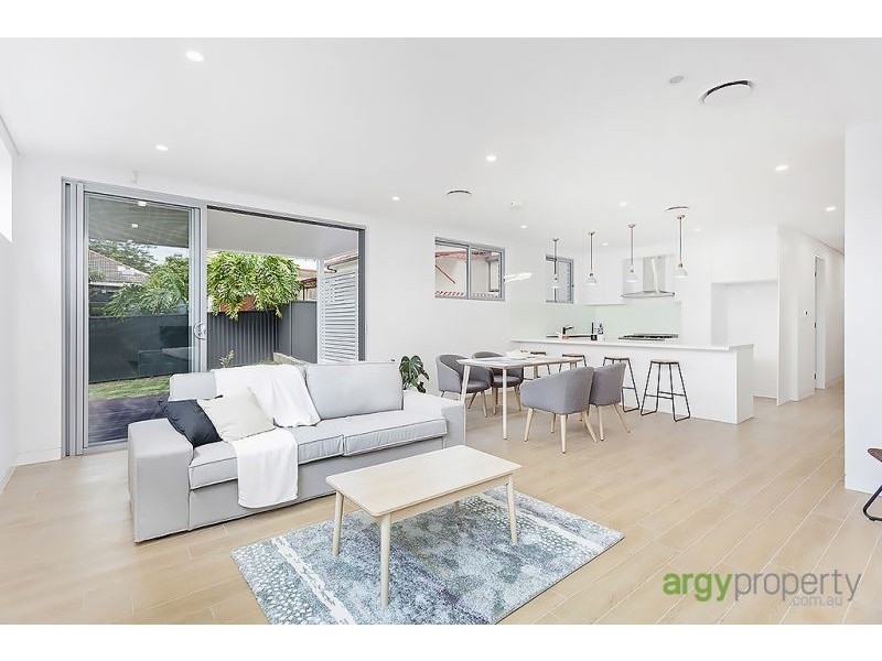 6B Rowe Street, South Hurstville NSW 2221