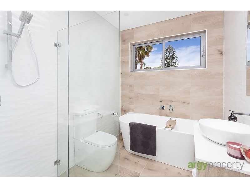 6B Rowe Street, South Hurstville NSW 2221