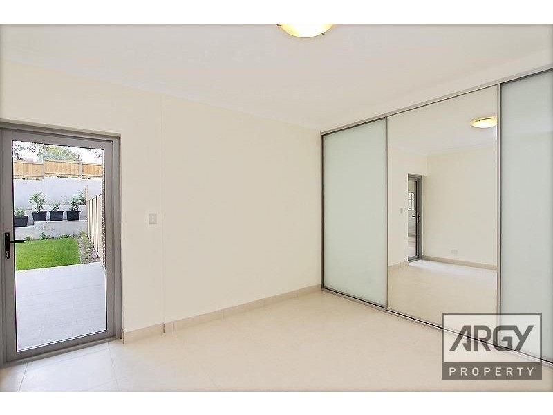 10 Murray Street, Northmead NSW 2152