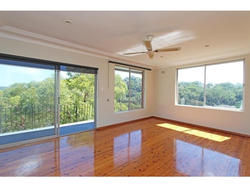 4 Dinjerra Crescent, Oatley NSW 2223