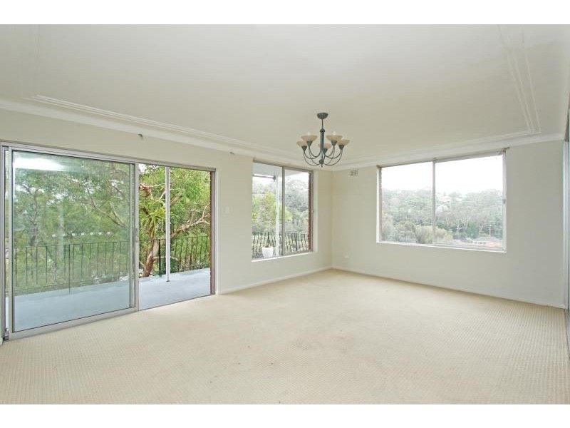 4 Dinjerra Crescent, Oatley NSW 2223