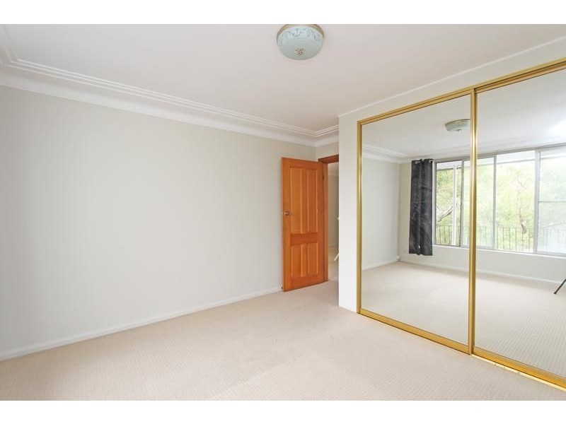 4 Dinjerra Crescent, Oatley NSW 2223