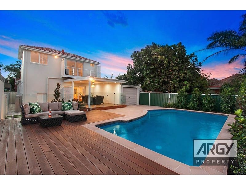 35 East Street, Blakehurst NSW 2221