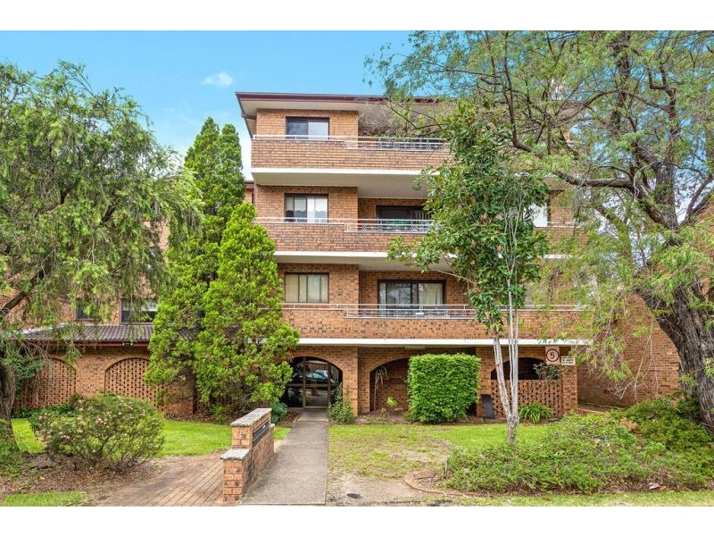 8/2-6 High Street, Carlton NSW 2218