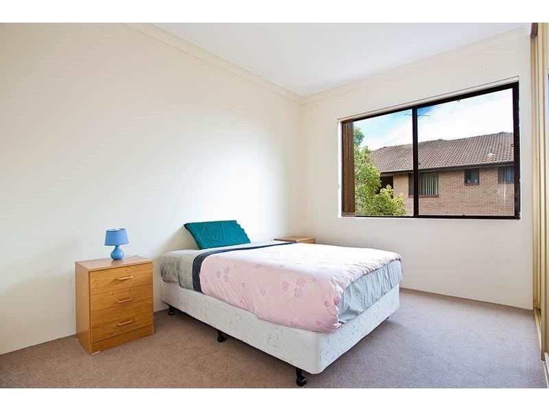 9/16-20 Hampton Court Road, Carlton NSW 2218